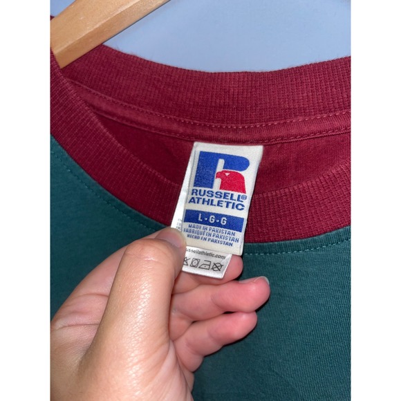 Russell Athletic Color Block T-Shirt Burgundy Green Gold Patch Logo Mens Large - Picture 4 of 5